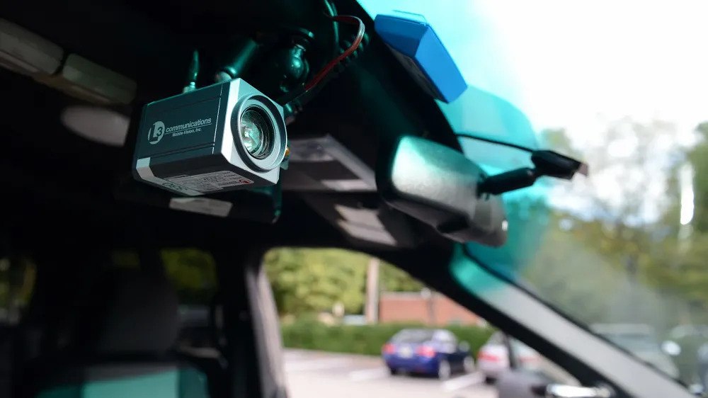 Does A Dash Cam Stay On All The Time?